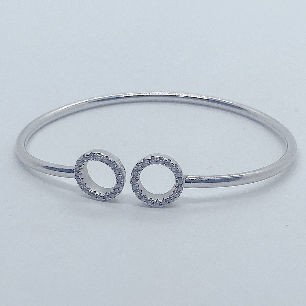 Michael Hill Sterling 925 Pave CZ Circle Tip Open Ended Bracelet 6.5” C / 1.9” D